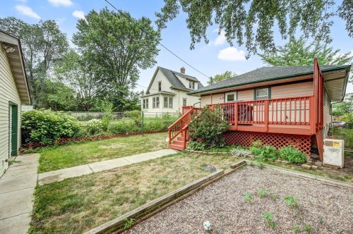 1132 Cook Ave, Saint Paul MN  55106-3325 exterior