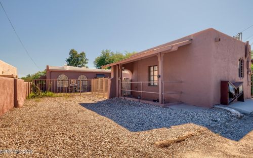 2021 6 St, Tucson AZ 85716-4822 exterior
