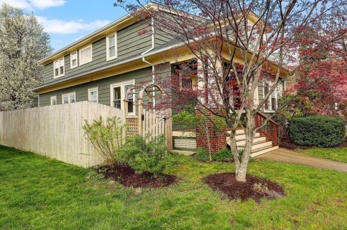 101 Whitford Ave, Providence RI  02908-3437 exterior