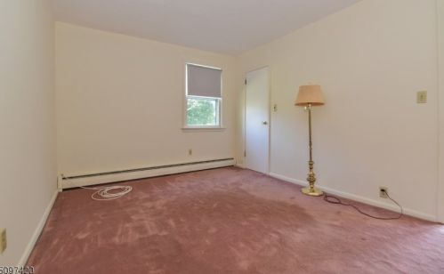 11 Spg St, Kinnelon NJ 07405-1322 exterior