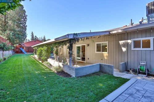 3782 Hitchcock Rd, Concord CA 94518-1732 exterior