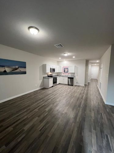 2520 18th St, Hempstead TX  77445-4050 exterior