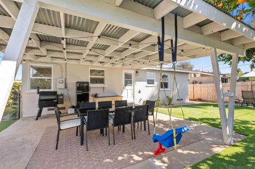 5431 Dundee Ave, San Diego CA  92120-1834 exterior