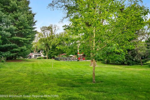 38 Normandy Ct, Middletown NJ 07748-3221 exterior