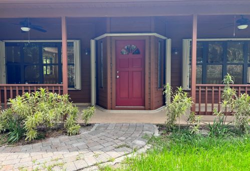 5302 Sunset Blvd, Fort Pierce FL  34982-3876 exterior