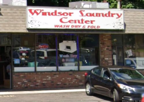 53 Poquonock Ave, Windsor CT  06095-2508 exterior