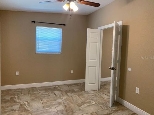 5917 Bolling Dr, Orlando FL 32808-6010 exterior