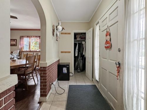 4140 Shore Dr, Menominee, MI 49858-1359