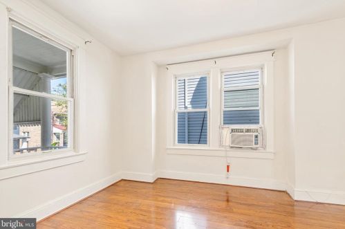 911 45 Pl, Washington DC 20019-3717 exterior