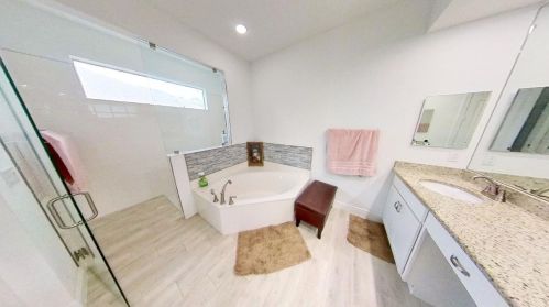 898 Curtis St, Fort Pierce FL 34983-1935 exterior