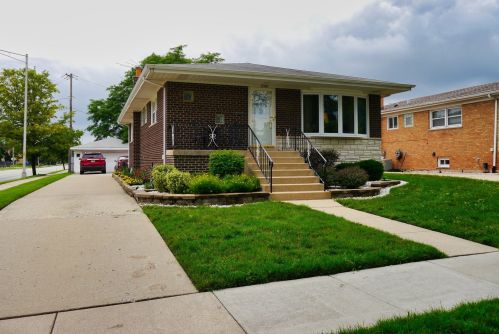 12248 Ridgeway Ave, Chicago, IL 60803-1306