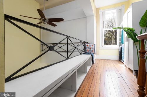 203 3 St, Washington DC 20003-1903 exterior