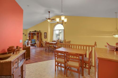 215 11 Ave, Princeton MN 55371-1451 exterior