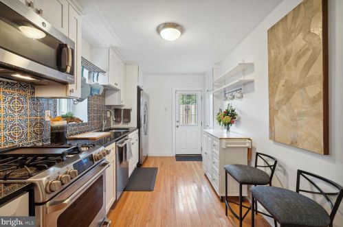 819 9th St, Washington DC  20002-3731 exterior