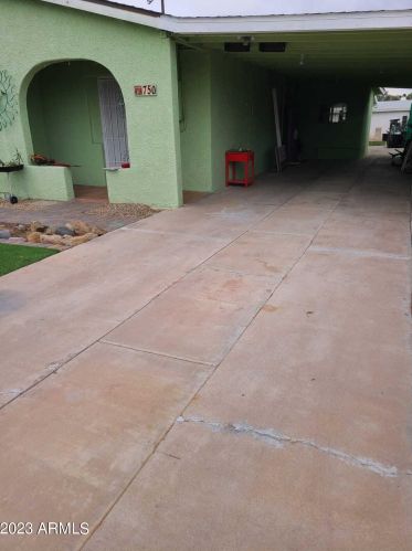 750 Colorado St, Chandler AZ 85225-4896 exterior