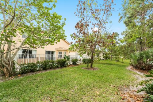 5725 Spanish Riv Rd, Fort Pierce FL exterior