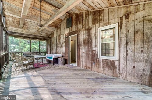 5217 Mitchell St, Alexandria VA 22312-2124 exterior