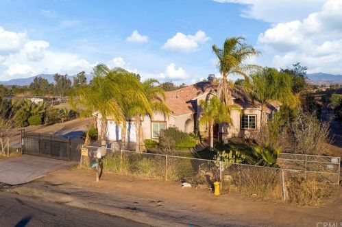 24660 Spg St, Perris CA 92570-8273 exterior