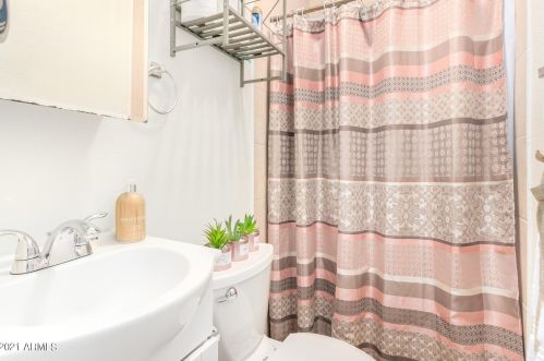 3820 Bethany Home Rd, Phoenix AZ 85015-2507 exterior