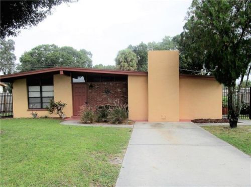 2817 Marquette Ave, Tampa FL  33614-3330 exterior