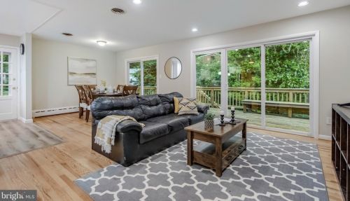 1633 Martha Ter, Rockville MD 20852-4133 exterior