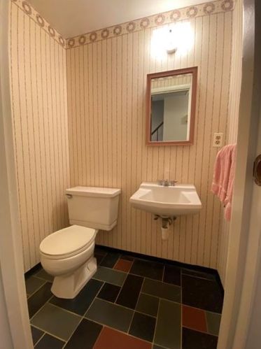 415 Highland Ave, Pittsburgh PA 15206-4233 exterior