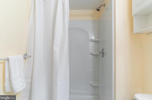 2572 Collins St, Philadelphia PA 19134-3710 exterior