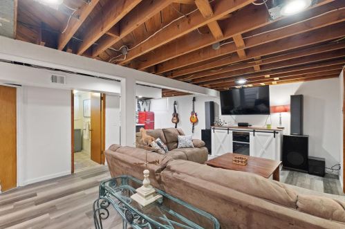 9533 Ldg Pole Ln, Saint Louis MO 63126-2162 exterior