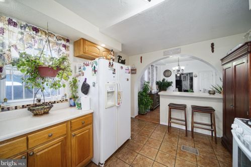 3646 9 St, Philadelphia PA 19140-4319 exterior