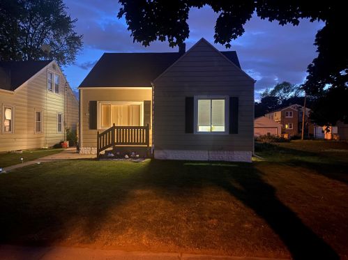 4157 49th St, Milwaukee WI  53216-1305 exterior