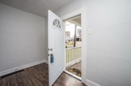 18 Jacob St, Pittsburgh PA  15234-3030 exterior