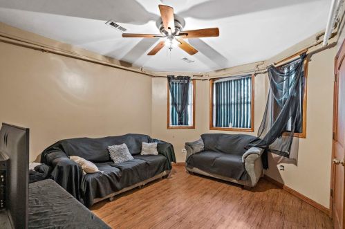 4346 Cermak Rd, Chicago IL 60623-2932 exterior