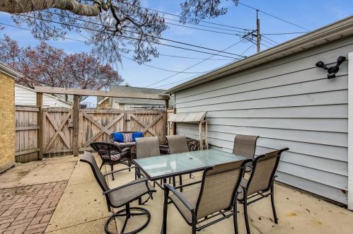 3320 Newcastle Ave, Chicago IL 60634-2355 exterior