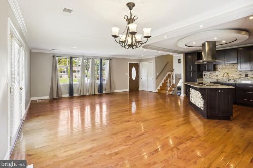 11011 Wheeler Dr, Silver Spring MD  20901-4425 exterior