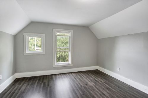 328 Michigan Ave, Three Rivers MI 49093-1126 exterior