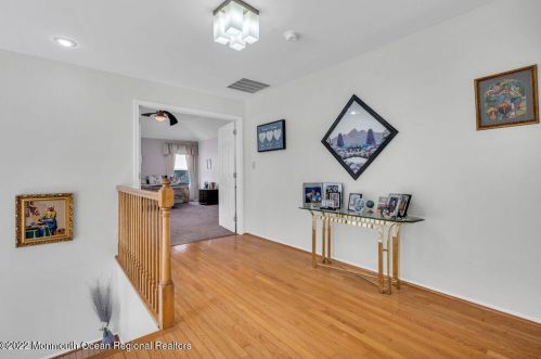 100 Serpentine Dr, Morganville NJ 07751-1400 exterior