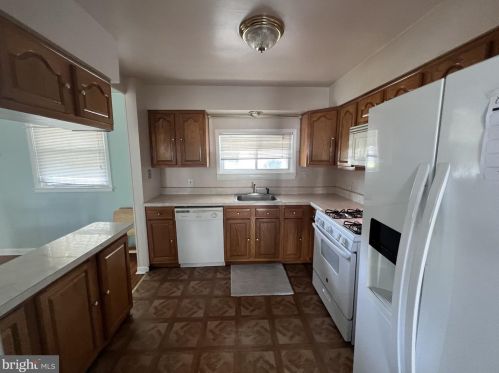 101 Ava Ave, Somerdale NJ 08083-1701 exterior