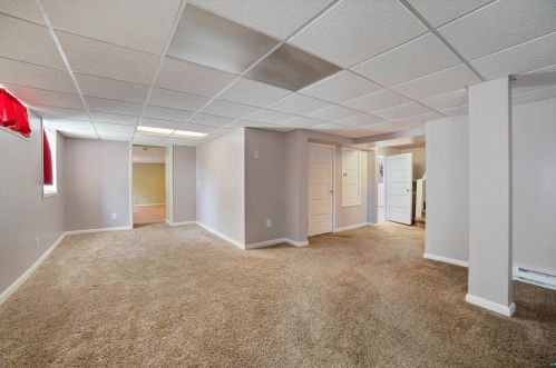 2127 Columbus Ave, Duluth MN 55803-2516 exterior