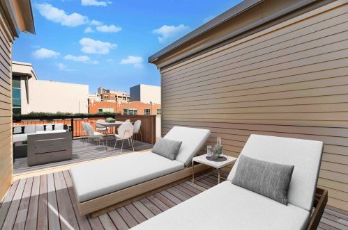 1010 Crosby St, Chicago IL 60610-2405 exterior