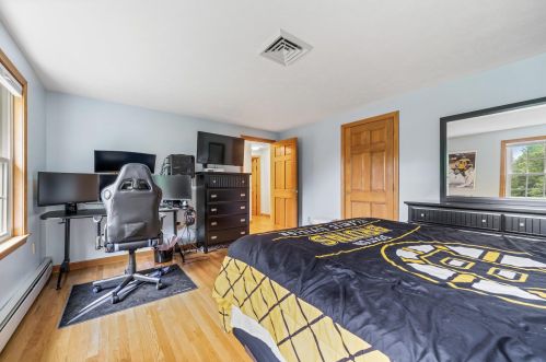 3 Arrowhead Dr, Concord NH  03304-5013 exterior