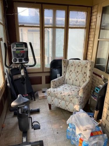 3343 15th St, Milwaukee, WI 53215-5025