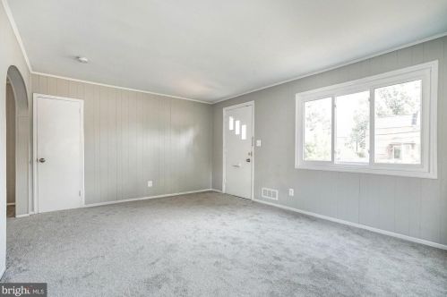 872 Bellevue St, Washington DC 20032-6002 exterior