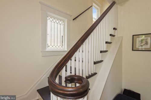 3334 Upland Ter, Washington, DC 20015-2445