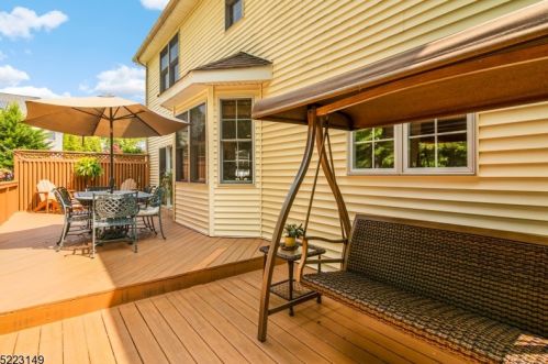 13 Magnolia Ln, Warren NJ 07059-2608 exterior