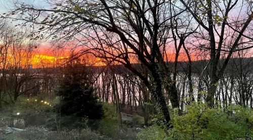 4481 Douglas Ave, Bronx NY 10471-3513 exterior