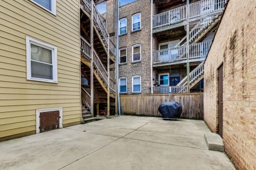 3256 Wilson Ave, Chicago IL 60640-5211 exterior