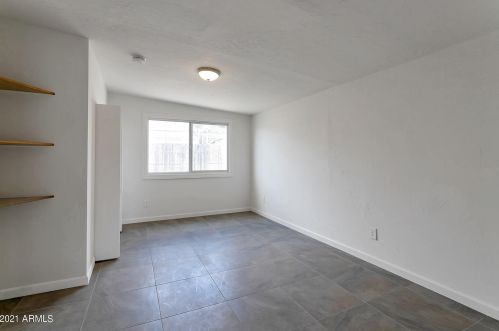 1610 38th Ave, Phoenix AZ  85009-2240 exterior