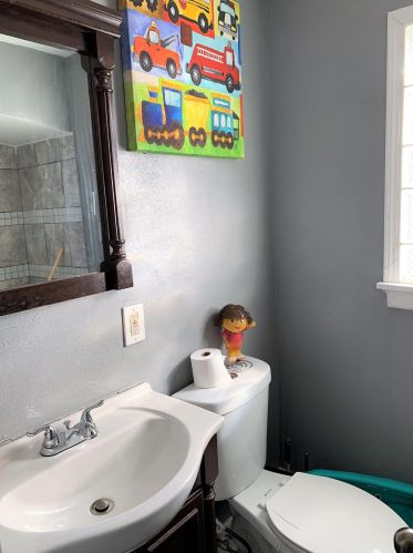 4950 40, Milwaukee WI 53209-2501 exterior