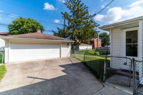 5339 Oketo Ave, Chicago IL 60634-3414 exterior