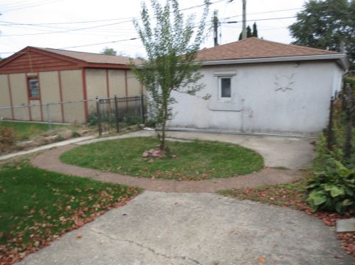 2415 Lombard Ave, Chicago IL 60804-4132 exterior